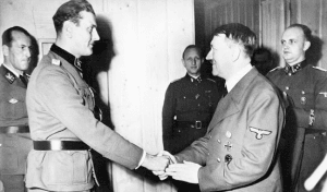 Skorzeny ontmoet Hitler in 1943